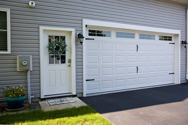 24/7 Emergency Garage Door Panel Replacement experts in Spry, PA